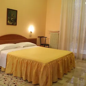 Capri Milán